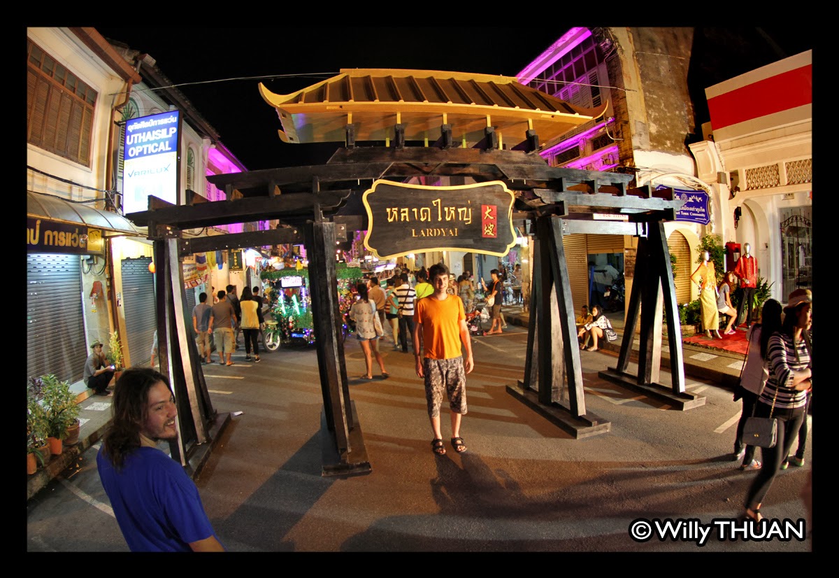 Phuket Walking Street Market on Thalang Road (Lard Yai) Phuket 101