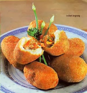 CARA MEMBUAT KUE KROKET DARI SINGKONG http://kokitips.blogspot.com/