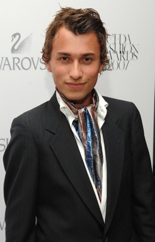 Esteban Cortazar American Fashion Designer Esteban Cortazar American Fashion Designer