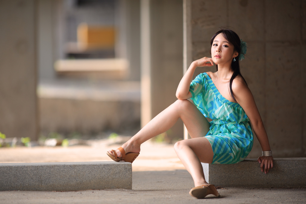 xxx nude girls: Kim Ji Min in Green