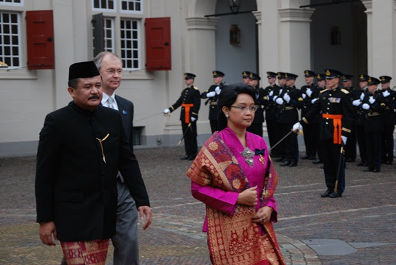 Penyerahan Surat-Surat Kepercayaan Duta Besar Retno Marsudi