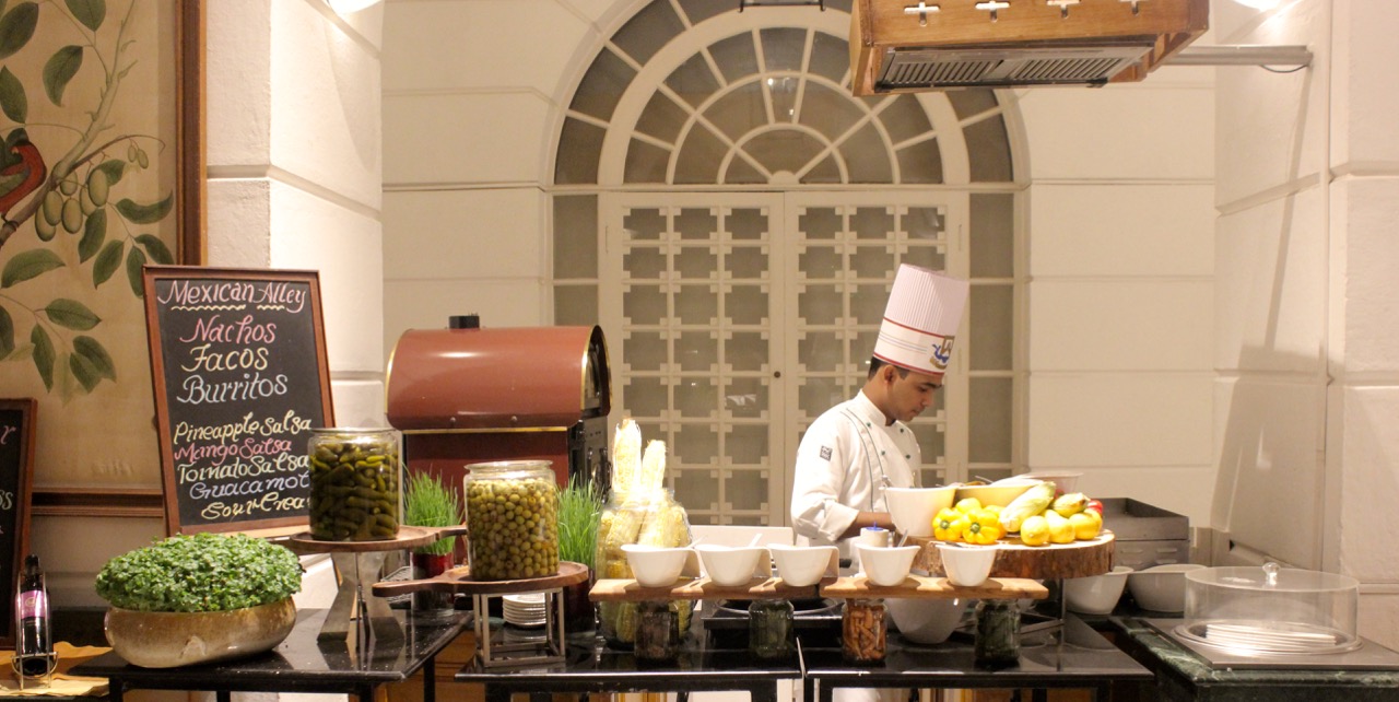 Review of Restaurants Street Food of the world Raj Pavilion, ITC
