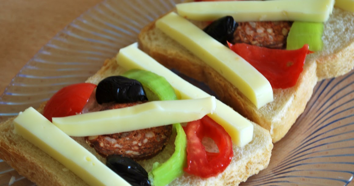 Cabi�nin Mutfağı Ekmek Pizza Resimli Yemek Tarifleri Nasıl Pişirilir