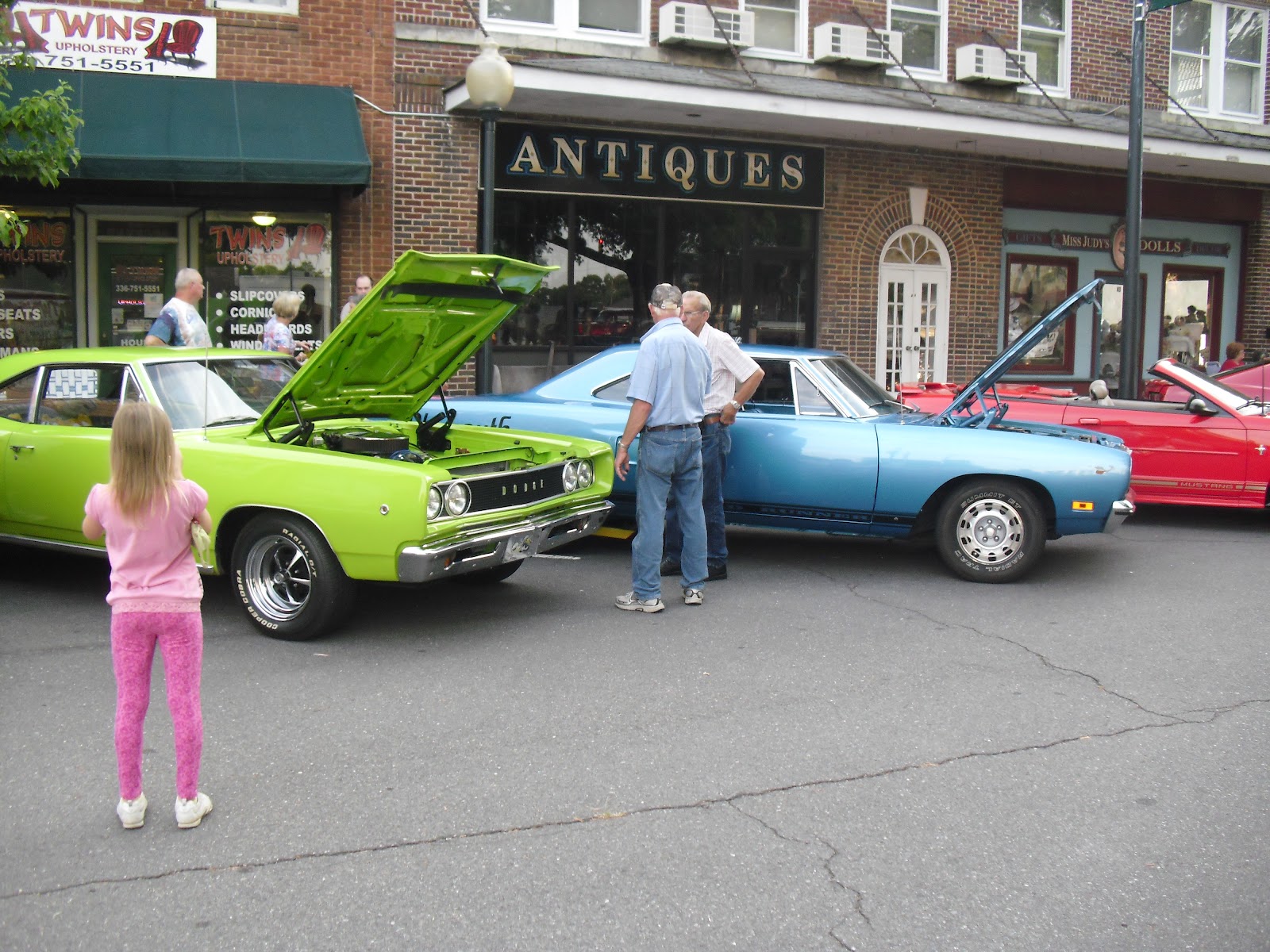 Travel NC With Kids Mocksville NC Has Free Car Show Fun Family Outing!