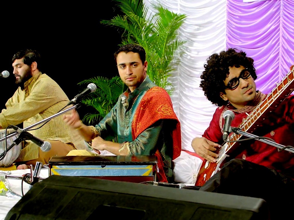 Delhi Belly Movie Wallpapers, Photos and Pictures Imran Khan