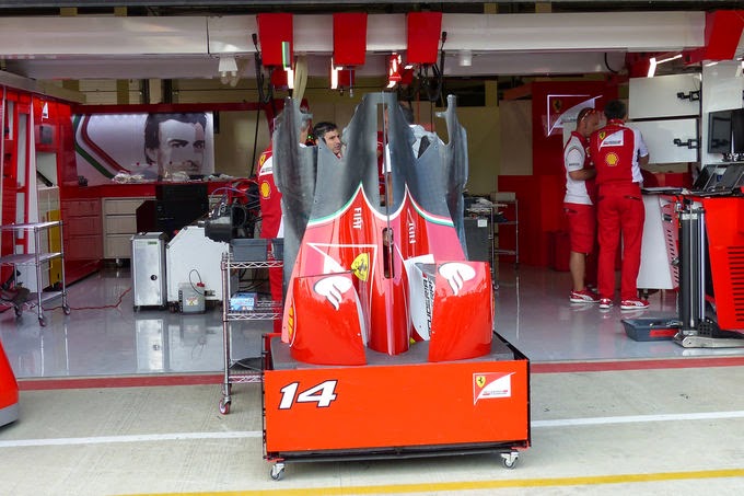 [Imagen: Ferrari-Formel-1-GP-England-Silverstone-...791217.jpg]