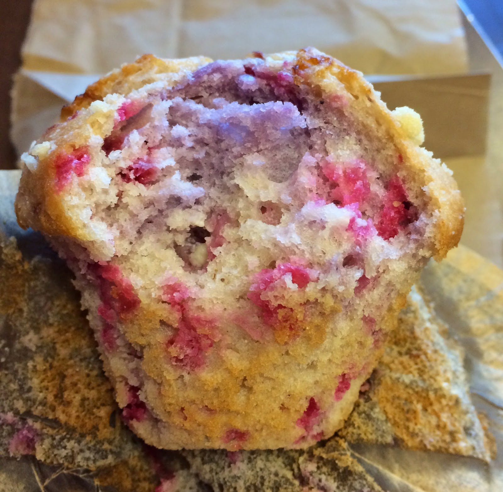 Muffin Aux Petits Fruits Et Yogourt Grec From Tim Hortons / ティム・ホートンズの