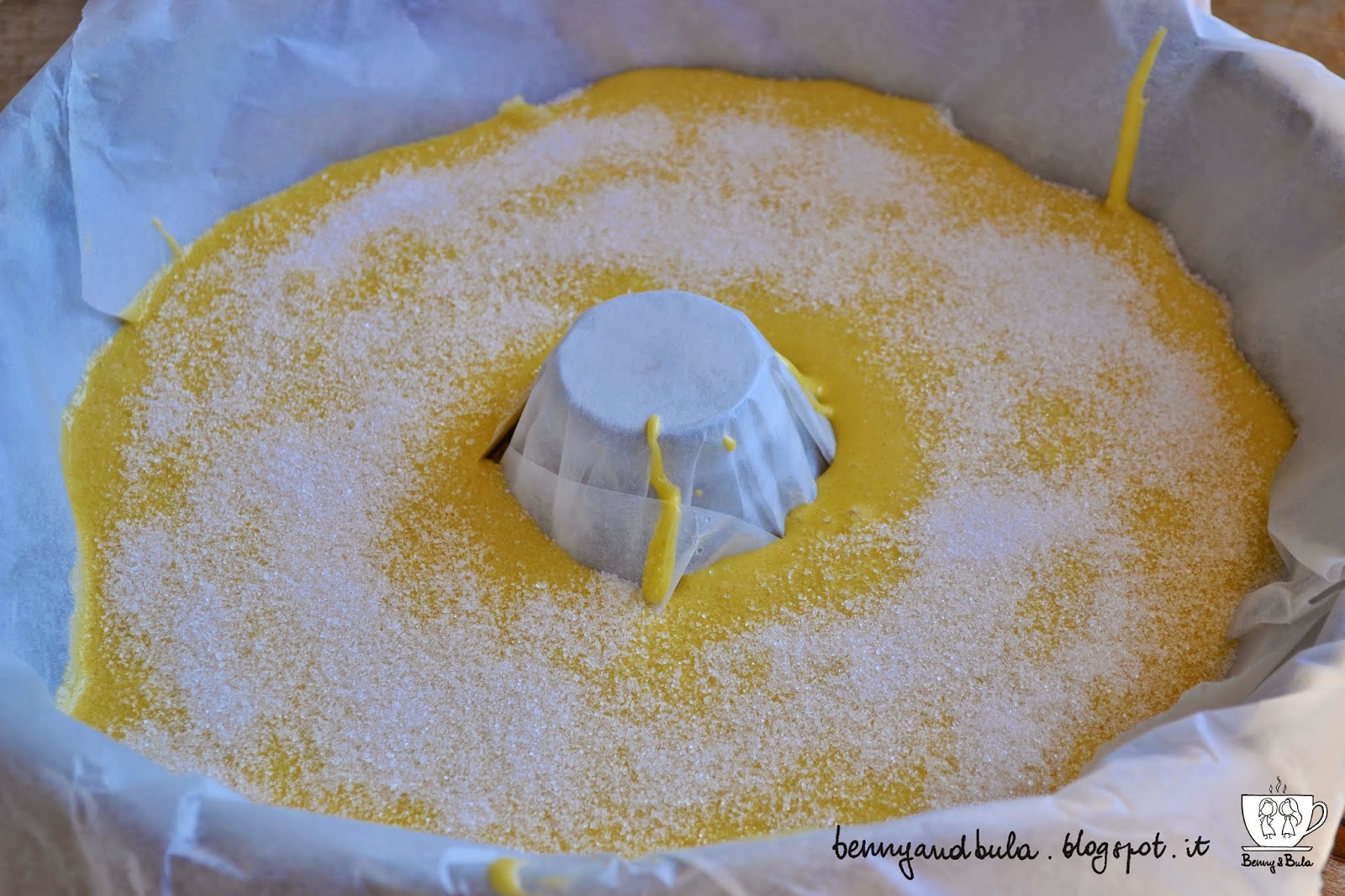 ricetta ciambellone classico al limone ricoperto con crosta di zucchero/ lemon donut cake with sugar crust recipe