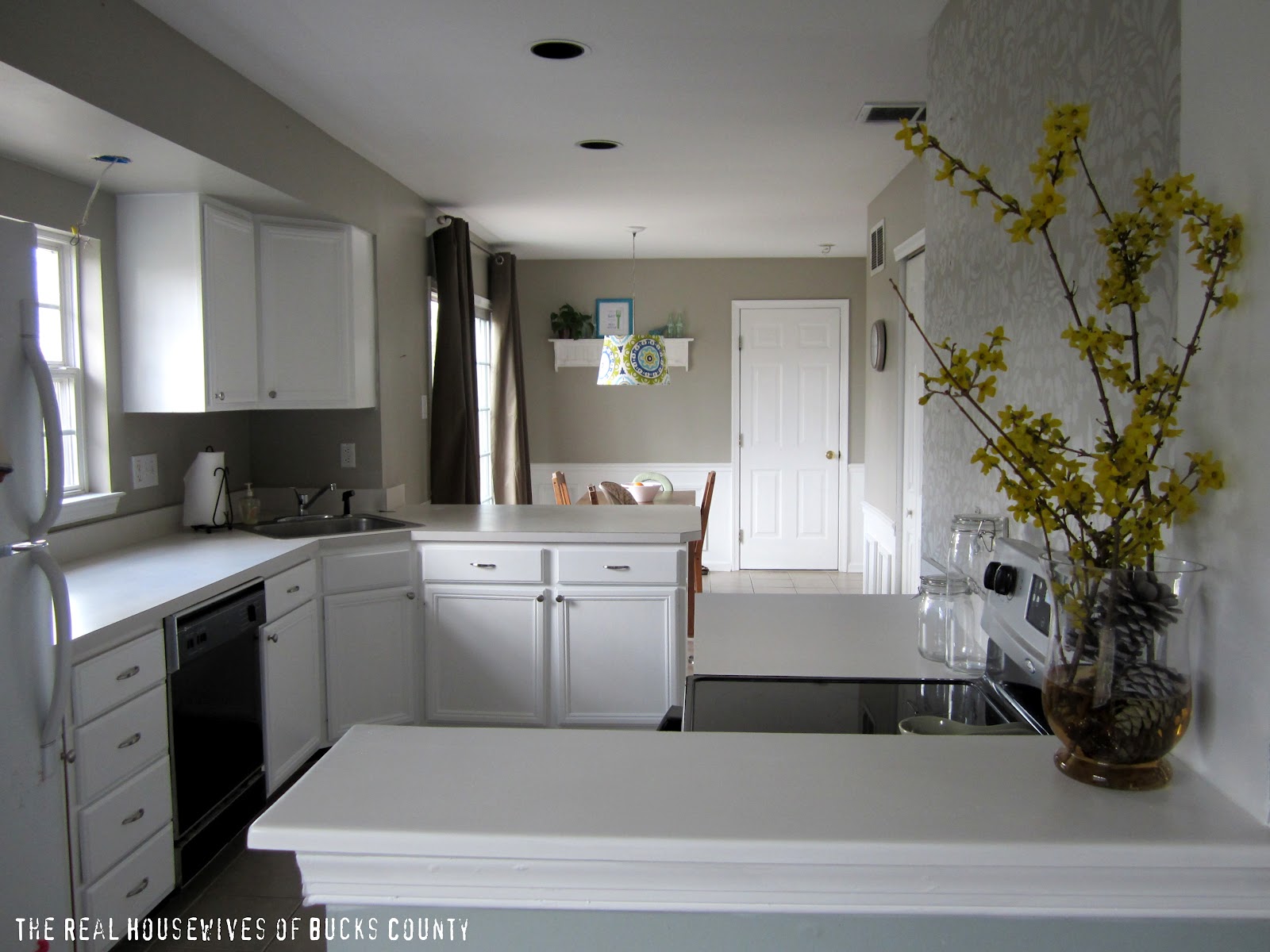 White Reveal! {Kitchen Update} East Coast Creative