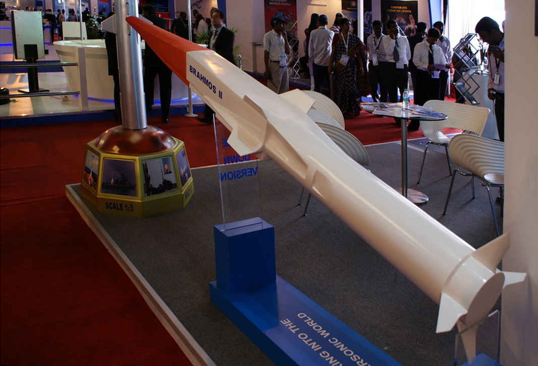 صور جديدة لاختبار الهند للصاروخ فائق السرعة براهموس +BrahMos-2+Multi-Role+Hypersonic+Cruise+Missile+india+russia+hall+drdo+mach5+6+7+8+9ground+attack+antiship+missile+(2)