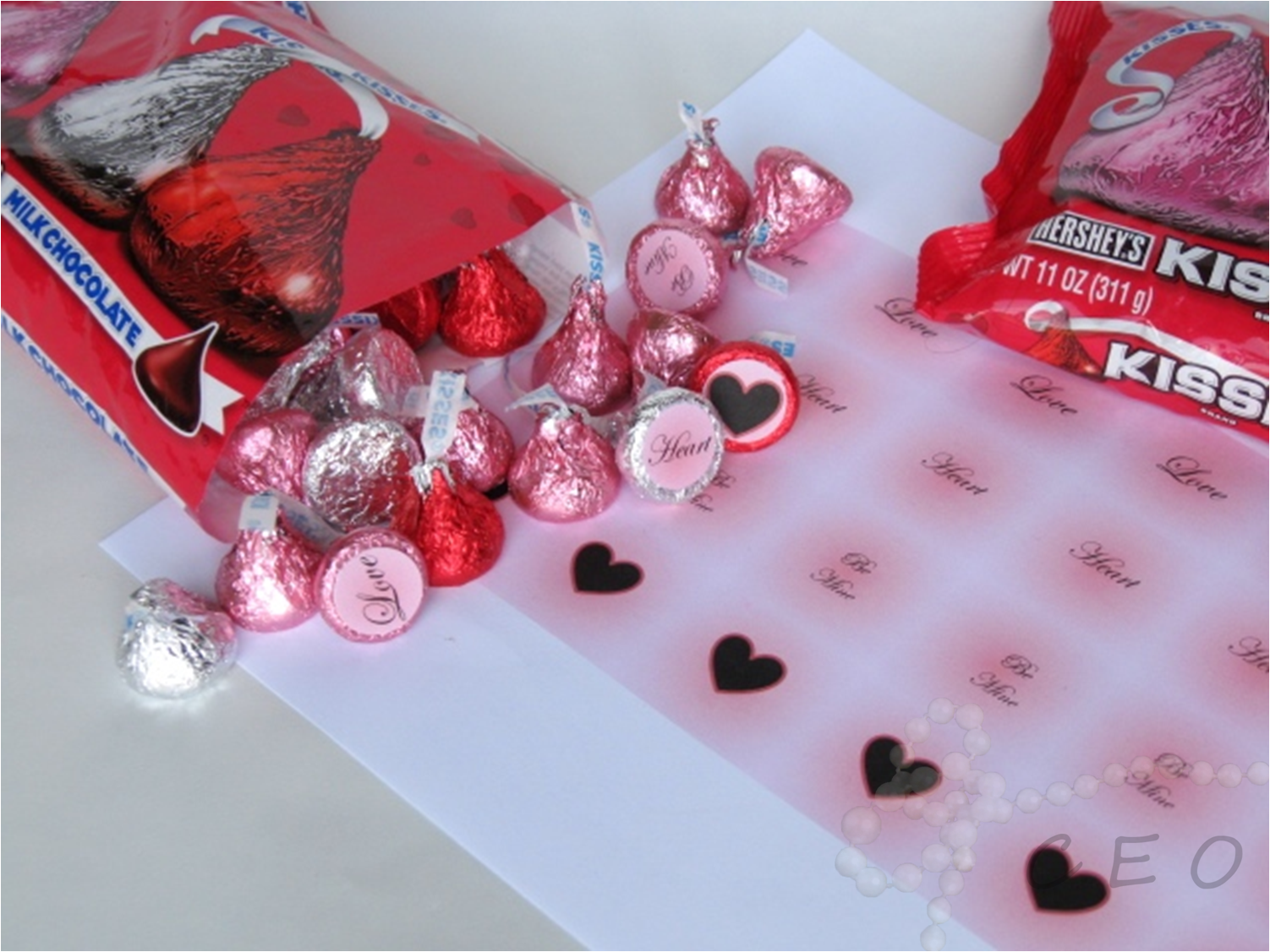 Classy Event Organizer DIY Personalized/Themed Hershey Kiss Decorators