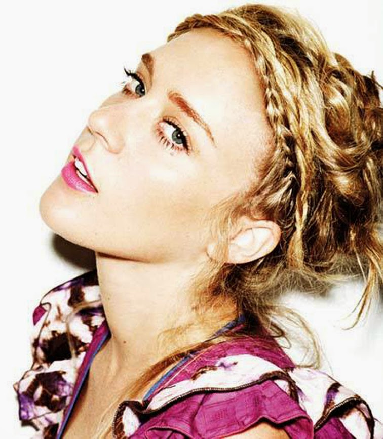 Chloë Sevigny, messy updo, braided crown, pink lips Chloë Sevigny, messy updo, braided crown, pink lips