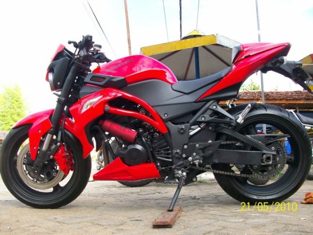 Modifikasi Ninja 250 Street Fighter