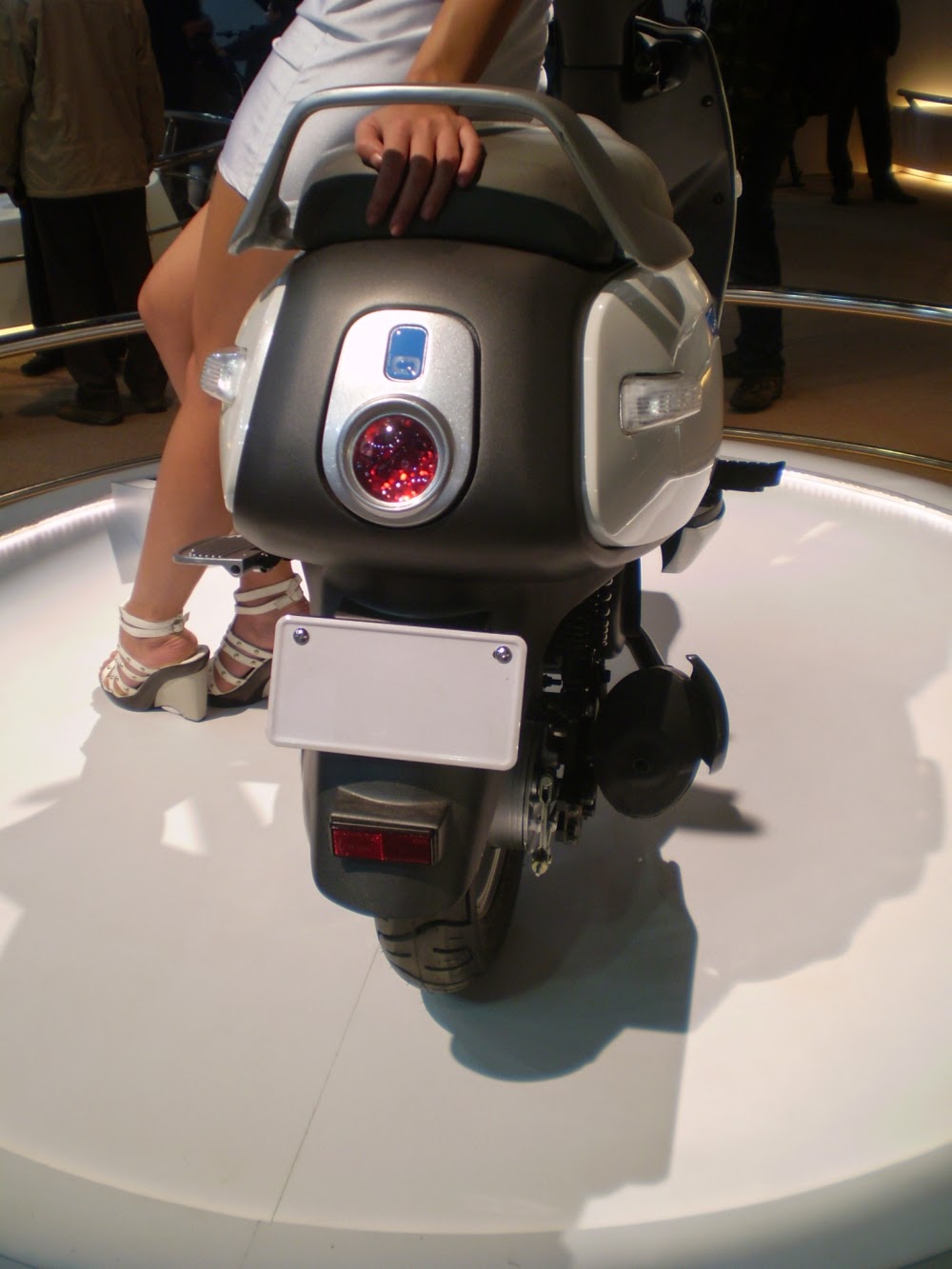 tvs hybrid electric scooter