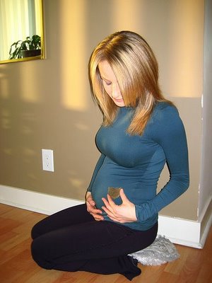 18 weeks pregnant. 18 weeks pregnant pictures