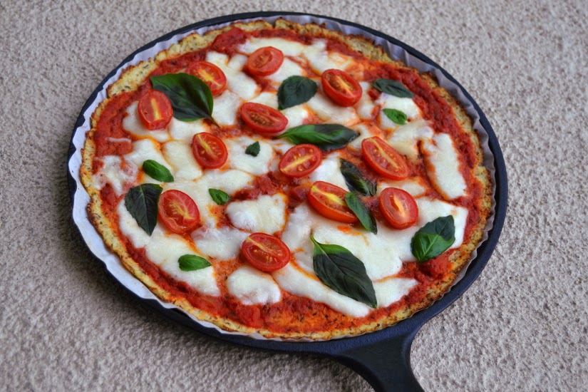 Cauliflower Crust Pizza...Eggless Crust! Forks N Knives