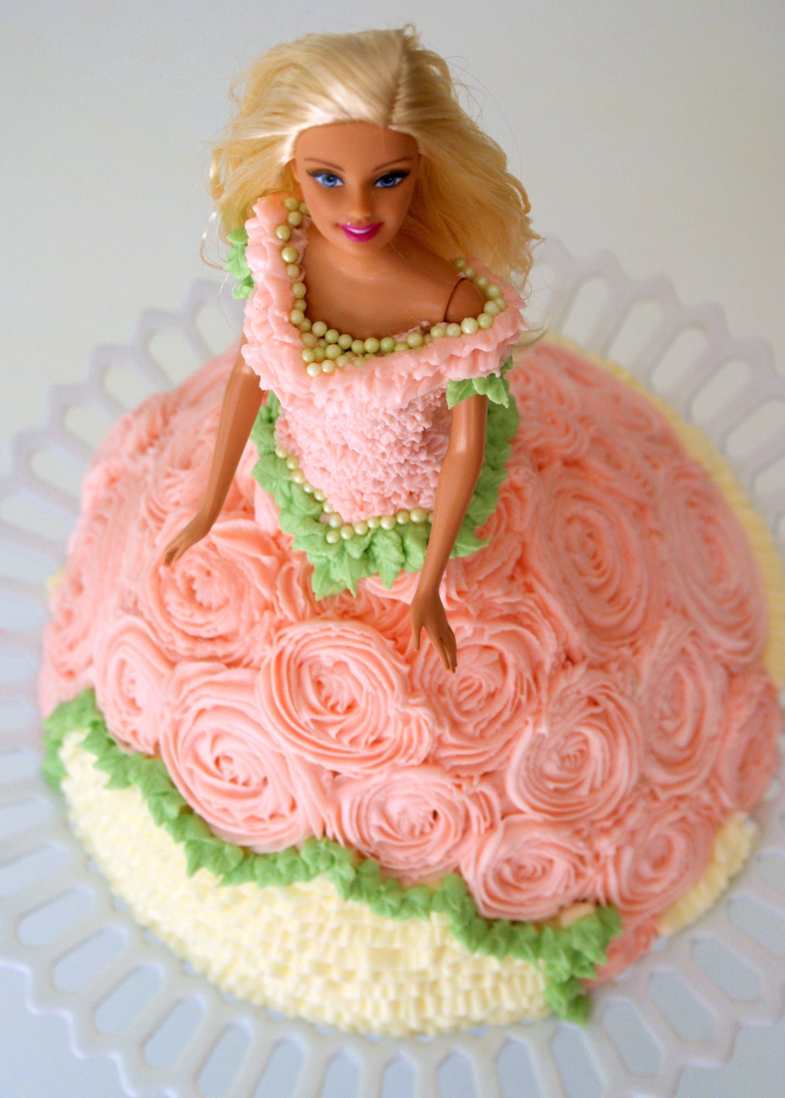 A Little Loveliness: Barbie Doll Cake