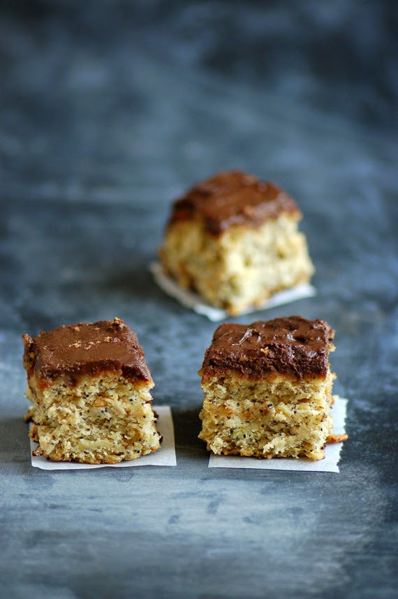 Pouding chômeur au chocolat, banane et pavot