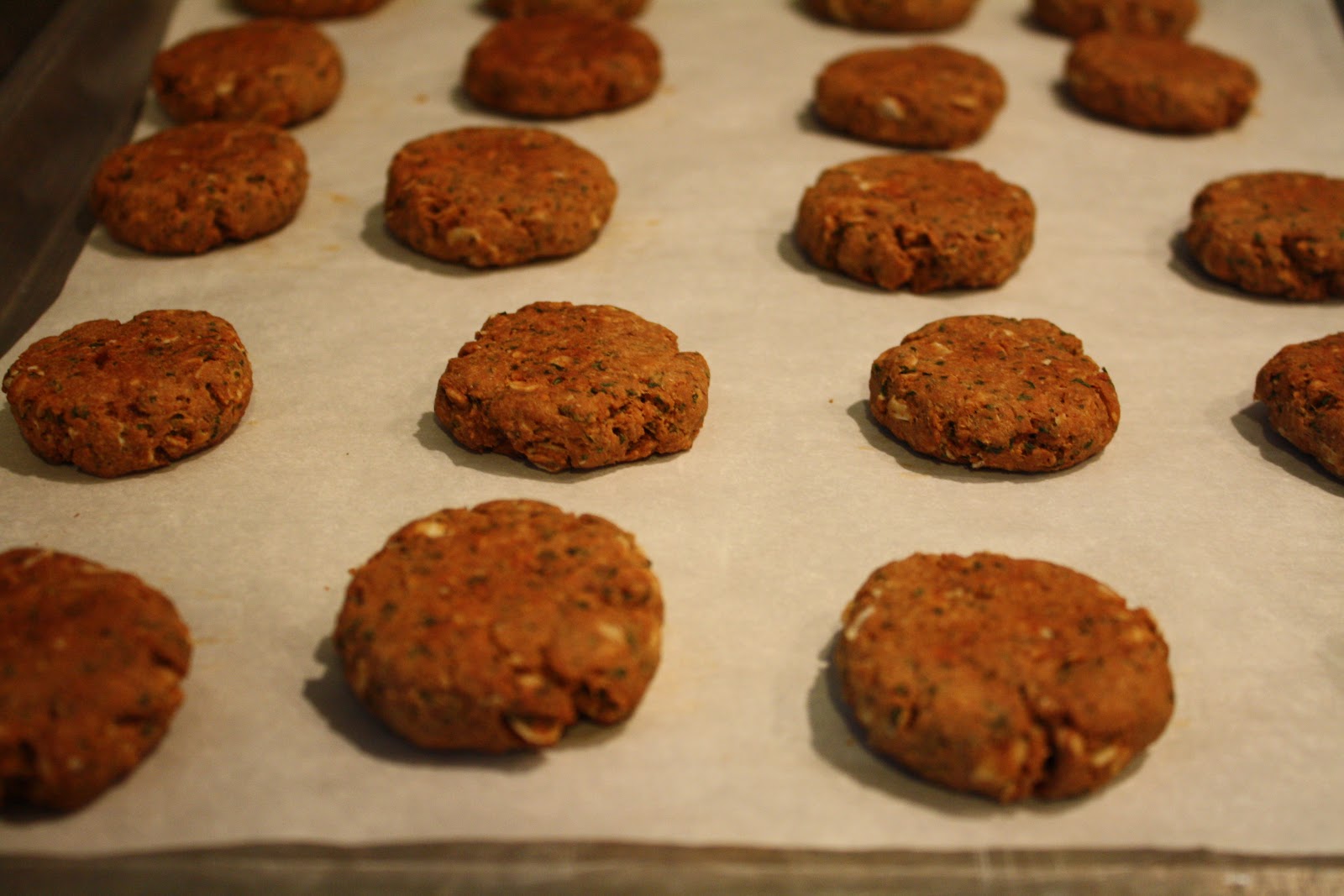Making Mama's Kitchen Homemade Peanut Butter Banana Dog Treats