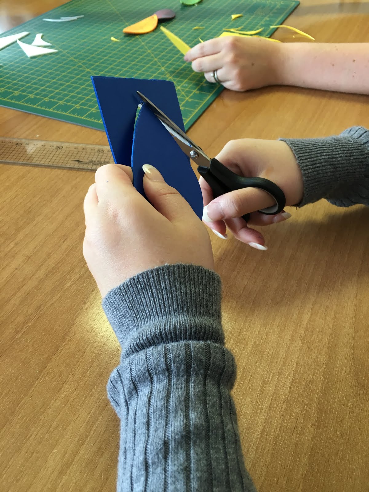 Floortex Surface Protection How to unroll your PVC chair mat.