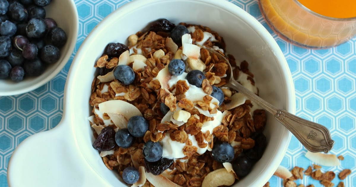 coconutcashew granola with dried cherries lieslicious