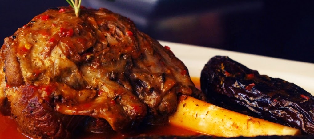 Uzun Geçmişin Kısa Öyküsü Sıkıcık Çorbası İncik Kebabı ve Gelincik Şurubu