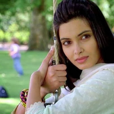 Celebrity Body Measurements Diana Penty Height Weight Bra