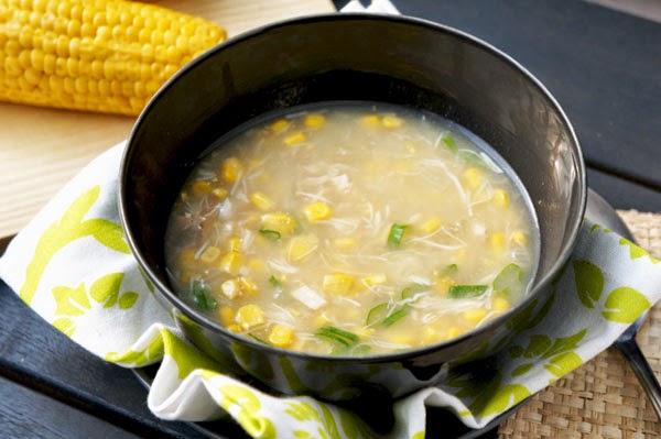 Cooking With Lucy Sopa De Maiz Con Cangrejo Versiones En Espanol E Ingles