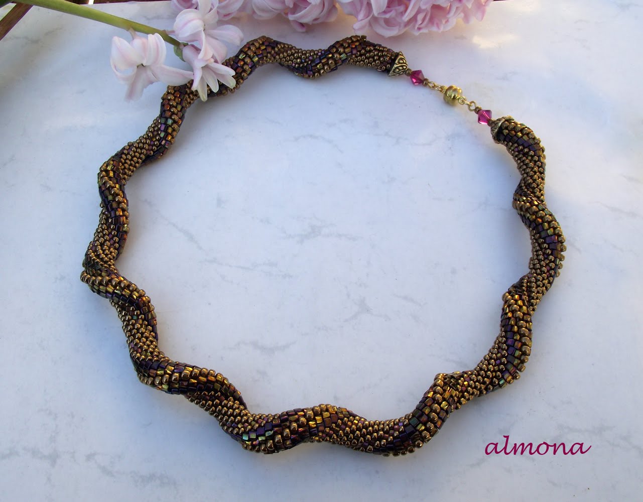 AlmonaDesign: February 2012