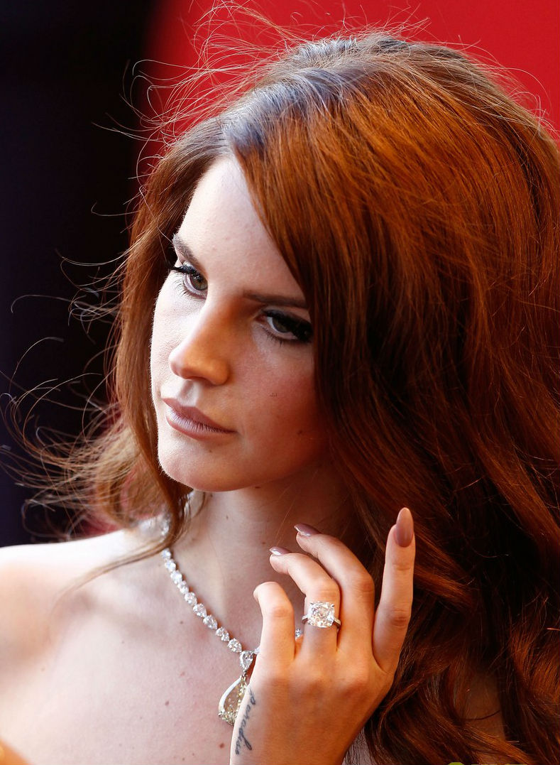 Gigi Dowicz : Lana Del Rey ..