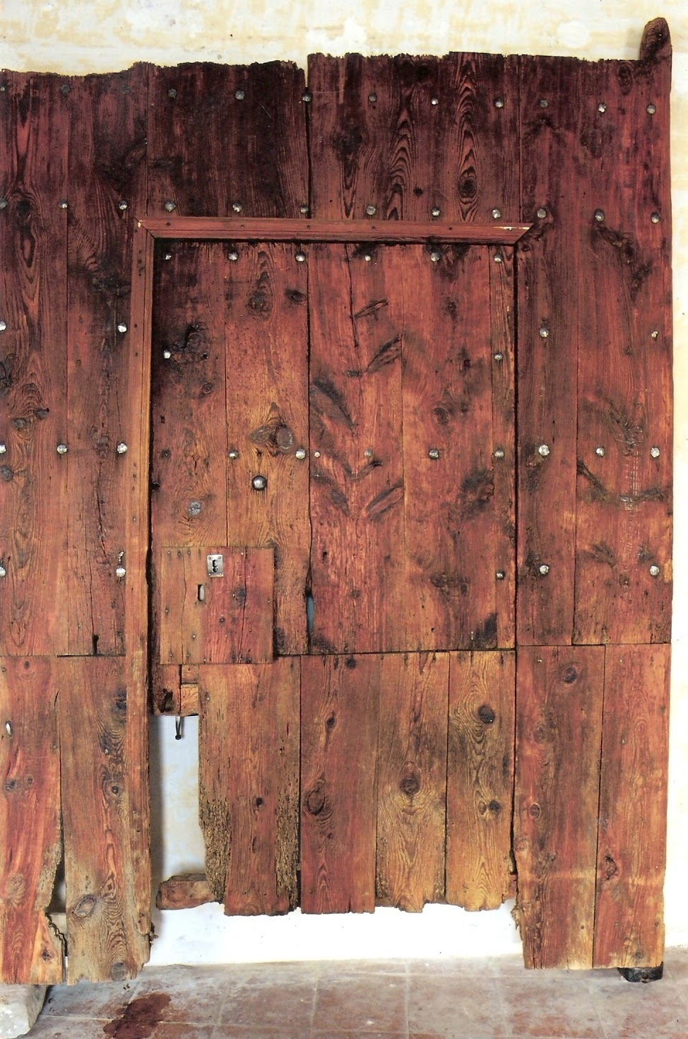 Recuperada la puerta de la casa de Ramón y Cajal