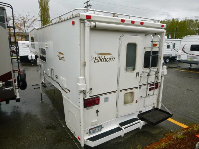 NW RVenture The 2003 Fleetwood Elkhorn 10W Camper!!