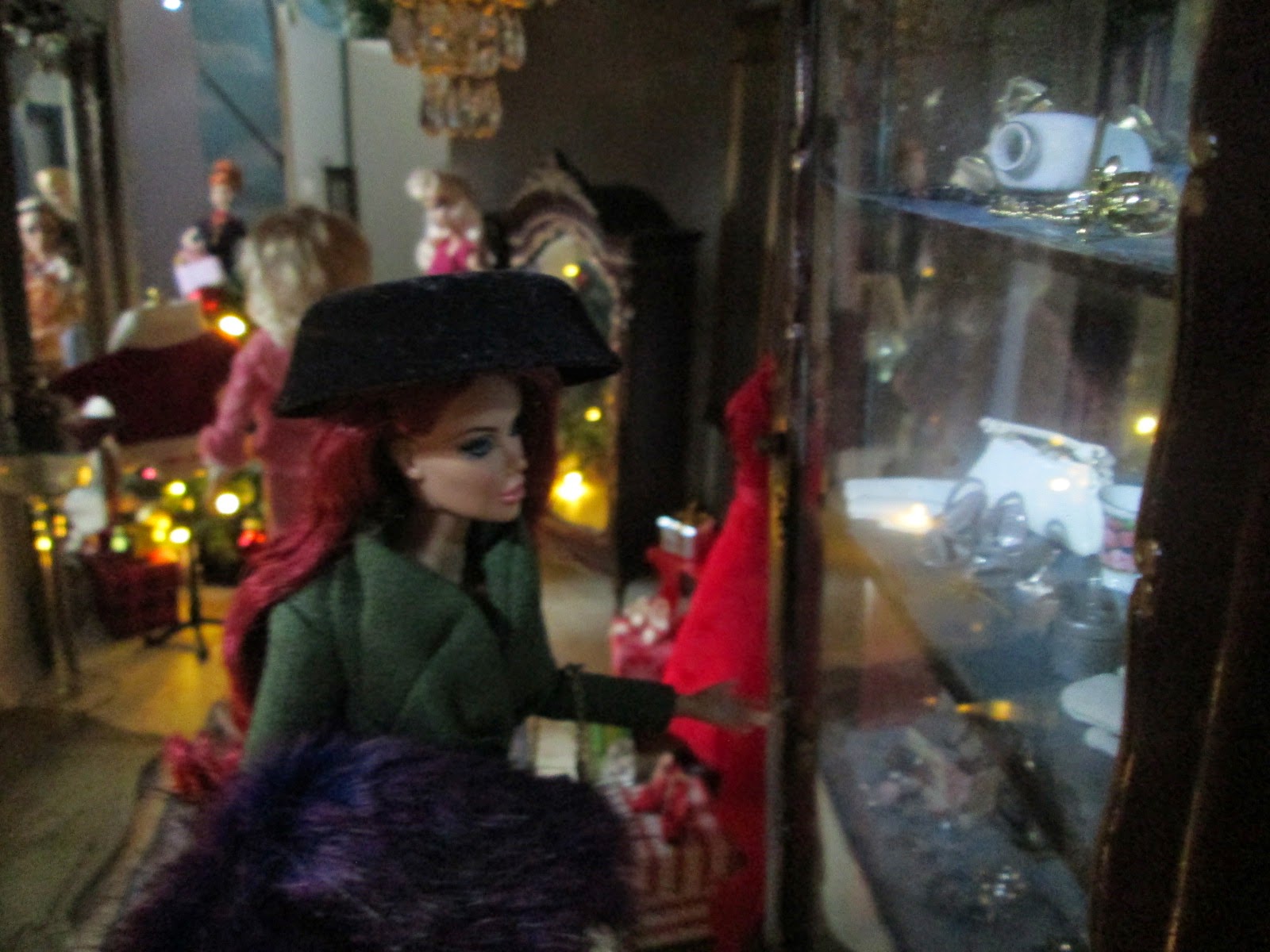 The One Sixth Scale Dollhouse Black Friday shopping in Barbietown...