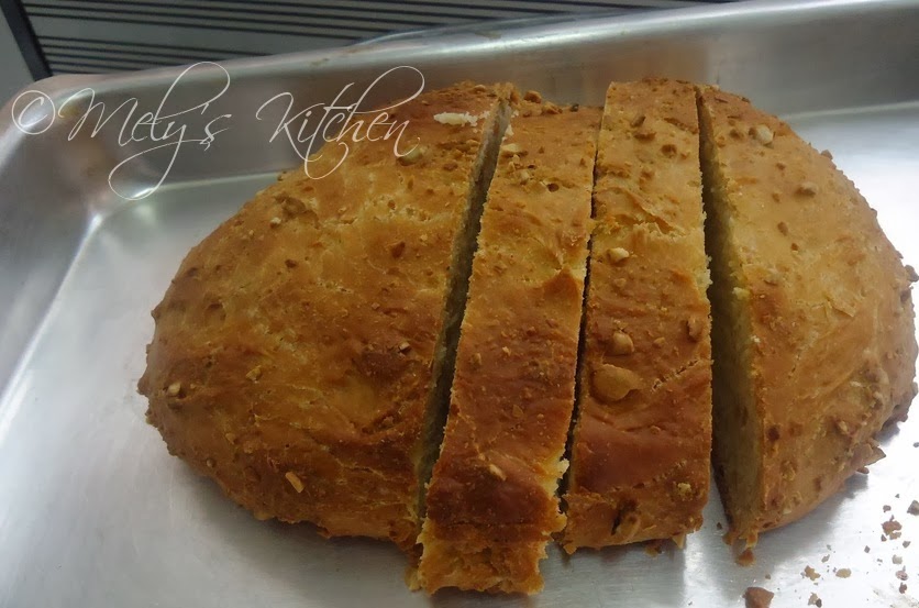 Mely's kitchen Cashew Nut Bread