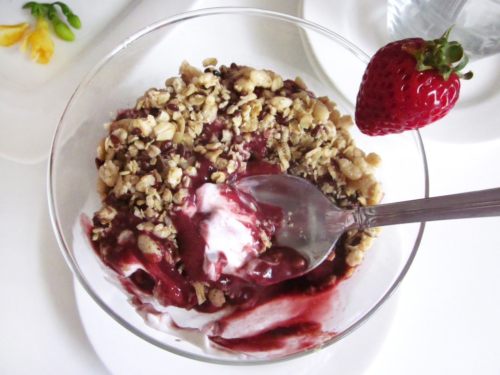 Montalvo Country Energizing StrawberryAcai Parfaits