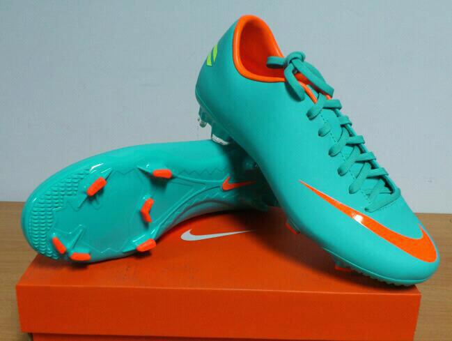 sepatu bola nike mercurial victory