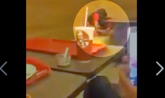 (Video) Aksi Separa Lucah Pasangan Kekasih Dalam KFC item-thumbnail