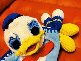 ♥ KJ's Baby ♥送給BB嘅第一份手作禮物-Donald Duck Blanket