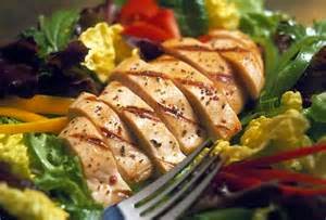 Healthy Chicken Salad as a High Protein Diet Menu To present a solid chicken high protein diet menu we require a few foodstuffs, for example chicken breast with skin has balanced measures to the whole family, canola oil that will additionally be utilized when flame broiling, paprika red chips, fit salt or dark pepper, to taste new parsley leaves, crisp thyme leaves to taste, lemon and numerous other integral materials. To begin this dish we might first do the cleaning of all nourishment materials by washing with water.