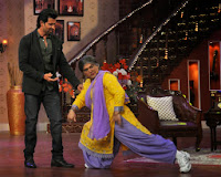 Hrithik Roshan On The Sets Of Comedy Nights With Kapil to promote krrish 3