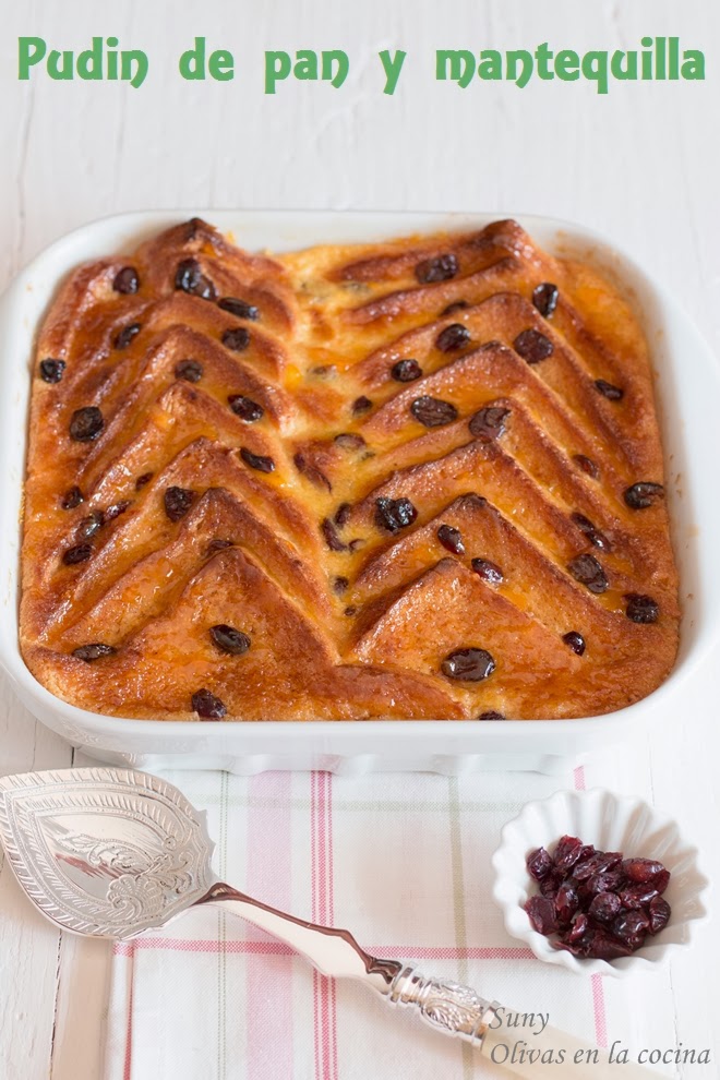 Pudin de pan y mantequilla Olivas en la cocina