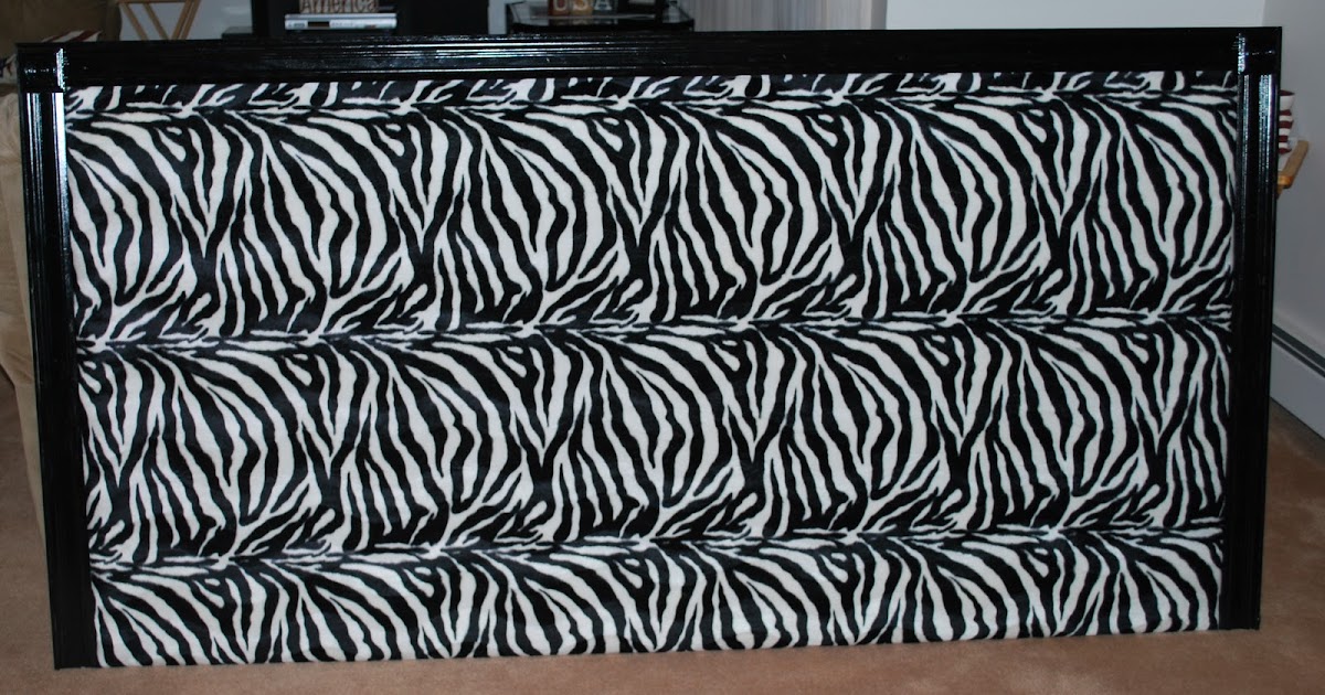Mama's Crafts DIY King sized Zebra Headboard...