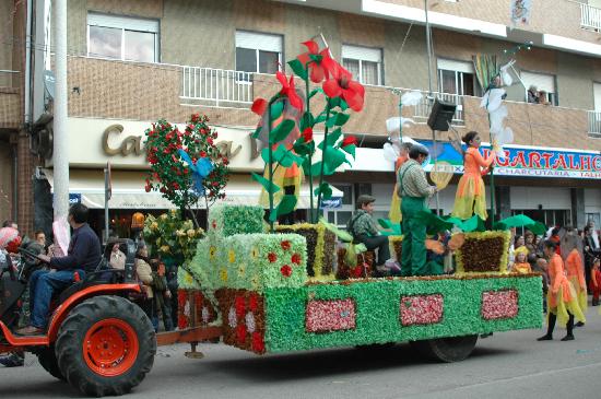 Parade float design blog Sophie Wilson//Design Practice: November 2011