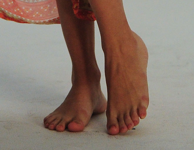 Babe laila both feet shows fan photo