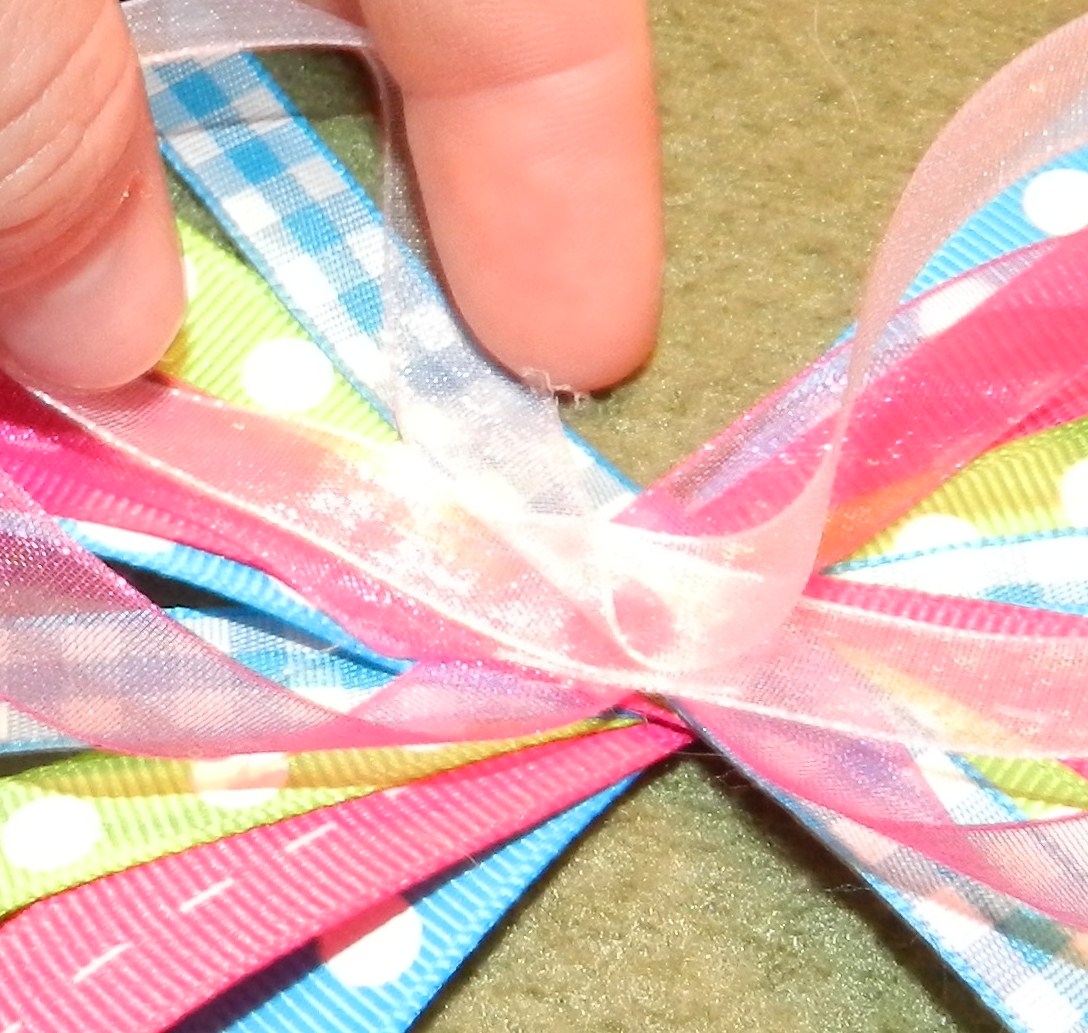 Crafts Curly Ribbon Bow