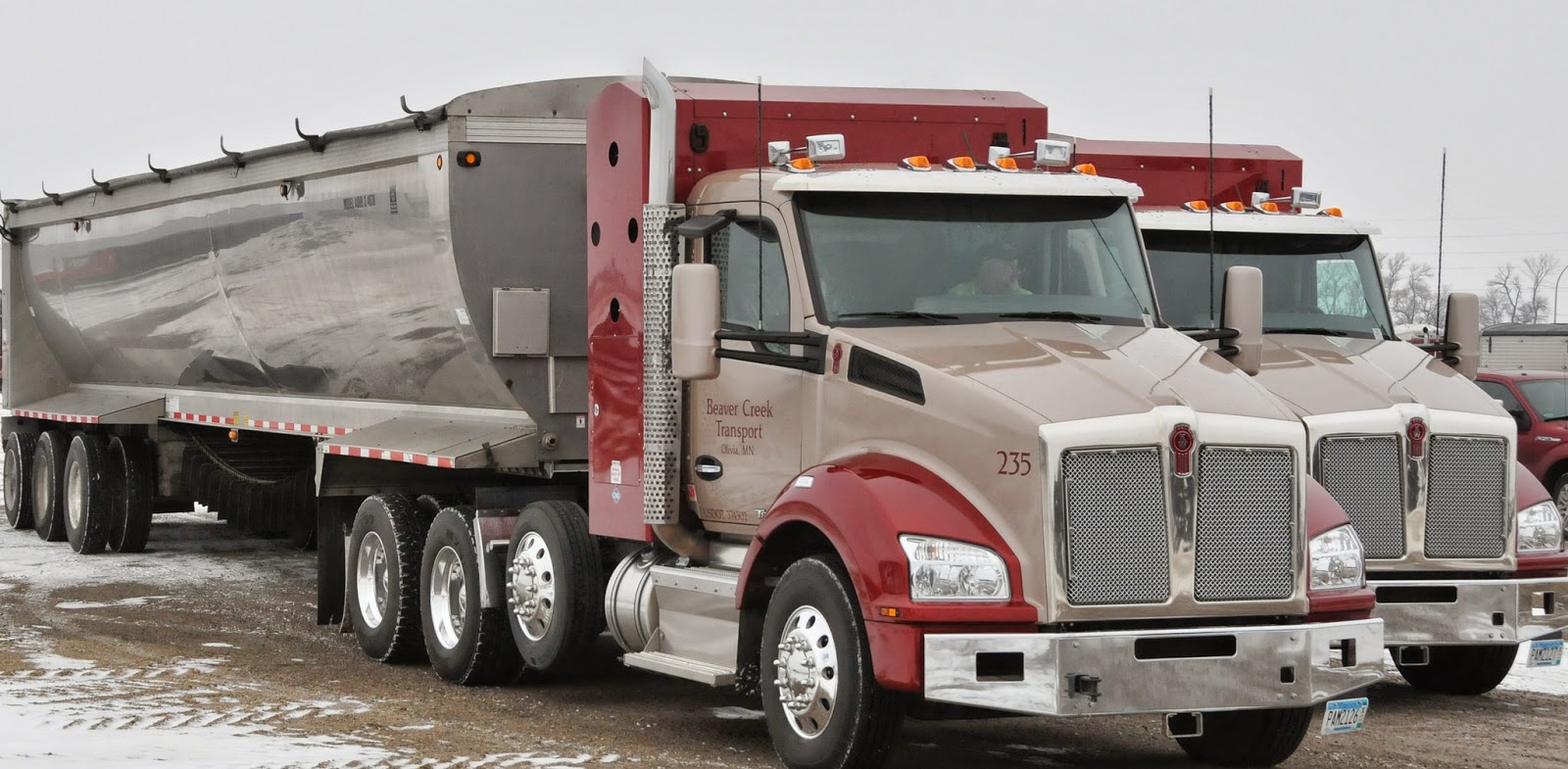 DIECIOCHO RUEDAS: KENWORTH T 880… CAMIÓN DEL AÑO EN ESTADOS UNIDOS