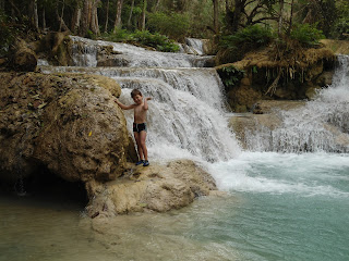 Hasenhome-goes-Thailand-Laos: Buddha Caves and Waterfalls.. how to