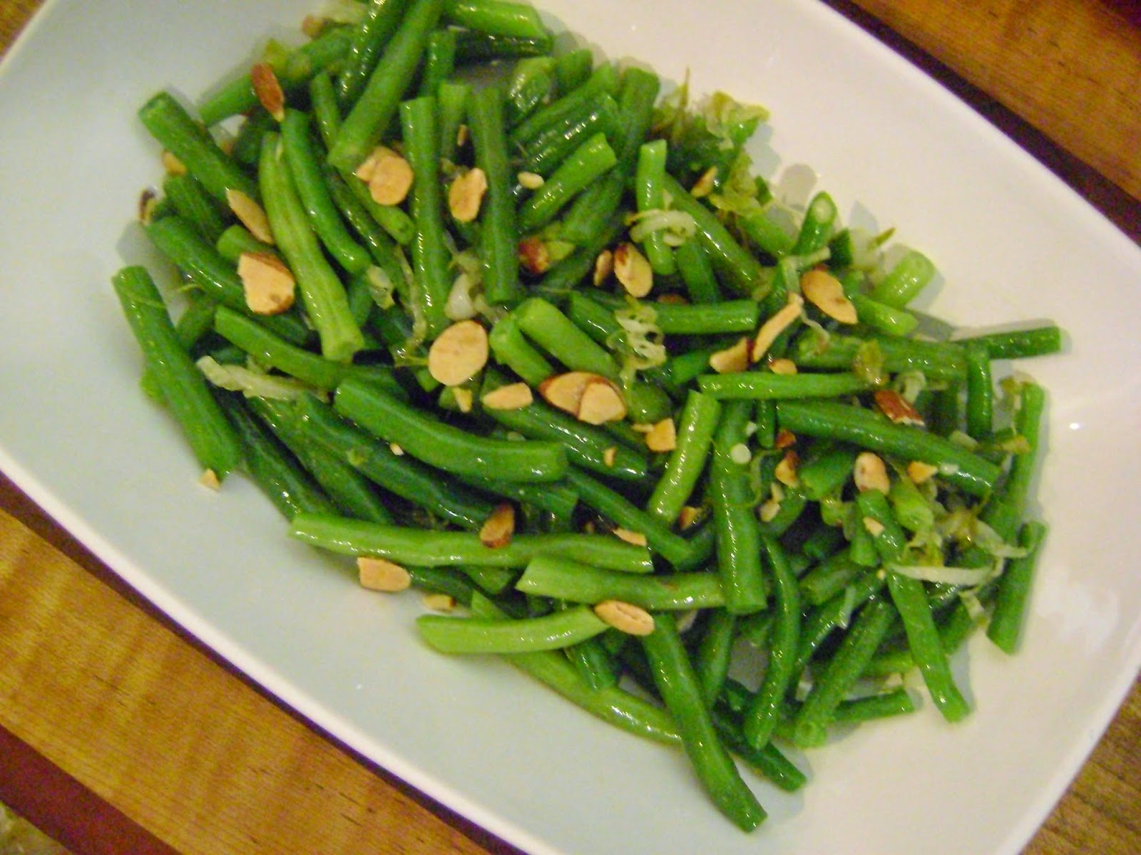 Green Beans with Lemon Vinaigrette and Sliced Almonds mysavoryspoon