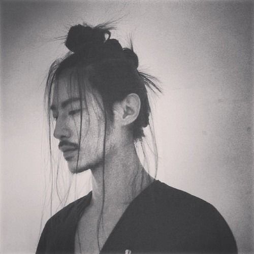 Samurai Hair Style Samurai Hair: a top-knot hair with three buns and loose long layered ...