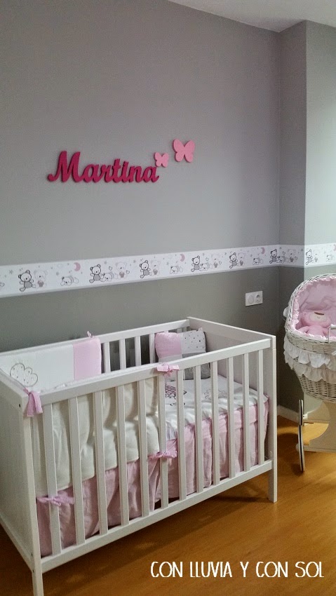 Con lluvia y con sol: dormitorio de martina: nombre de madera con ... Murales mariposas para cuartos